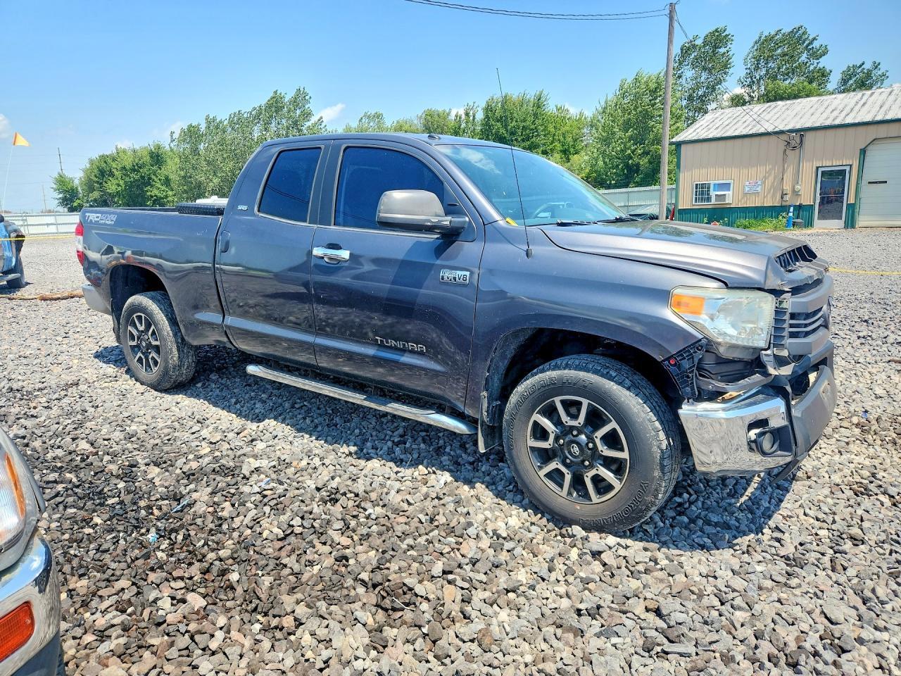 2014 Toyota Tundra SR5