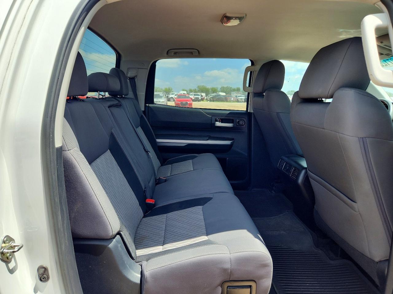 2016 Toyota Tundra Crewmax SR5