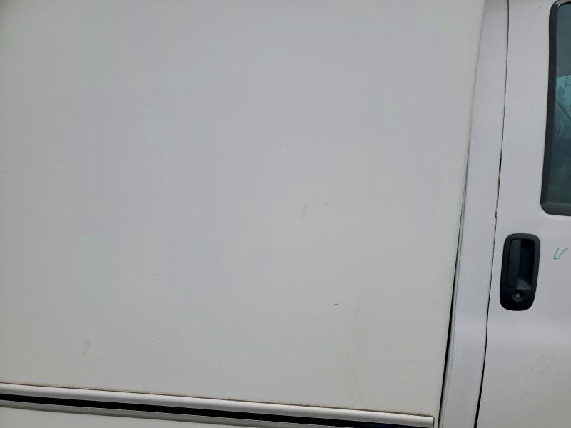 2022 Chevrolet Express Delivery Truck