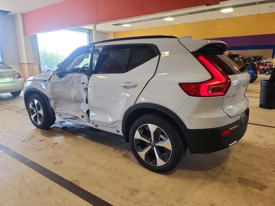 2026 Volvo Xc40 Plus