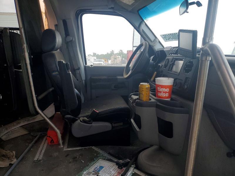 2019 Ford E 150 Shuttle bus