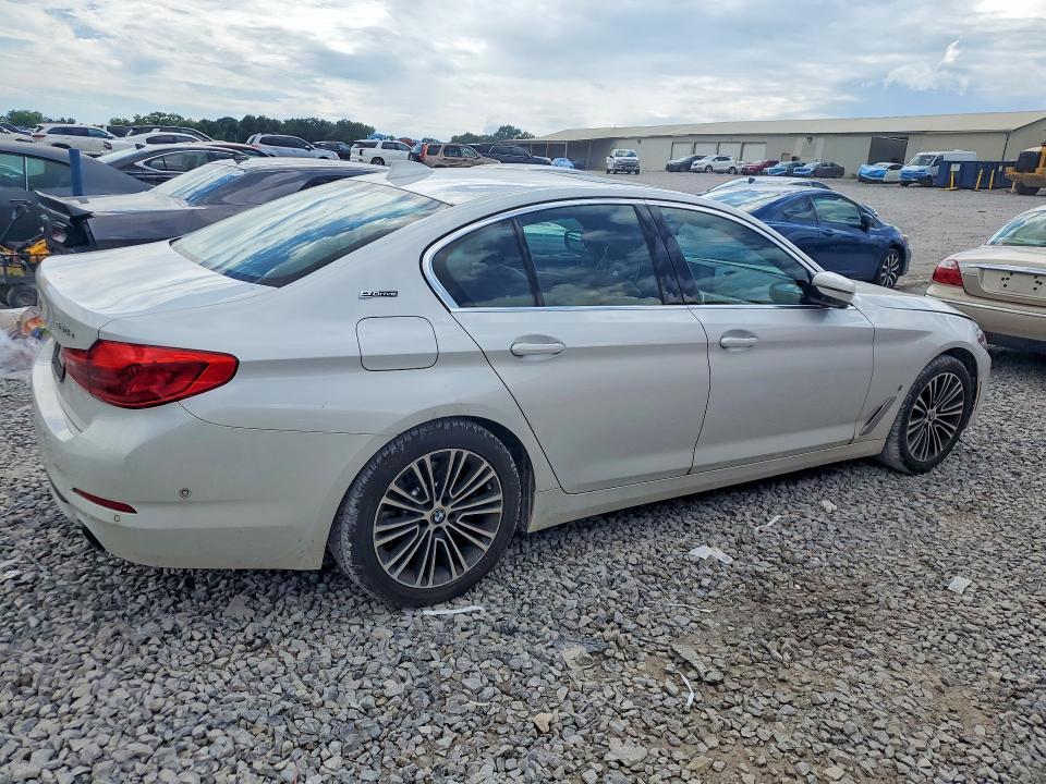 2019 BMW 530e