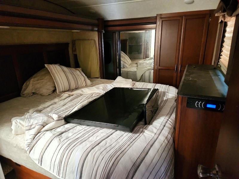 2015 Prime Time Crusader 360