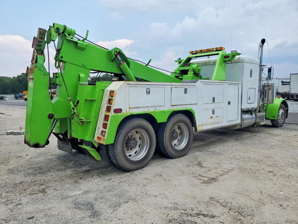 1990 Peterbilt 379 TOW Truck