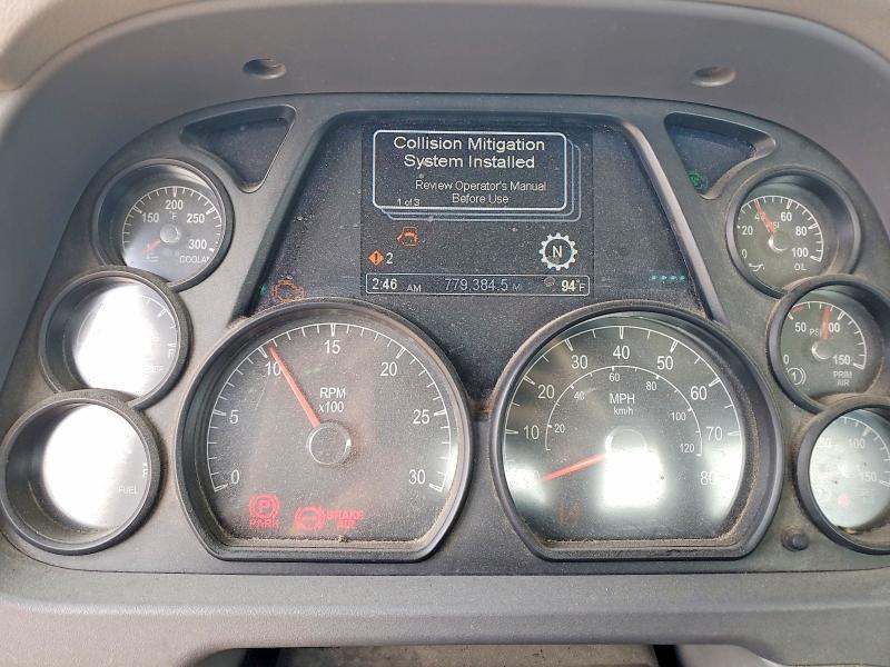 2017 Peterbilt 579 Semi Truck