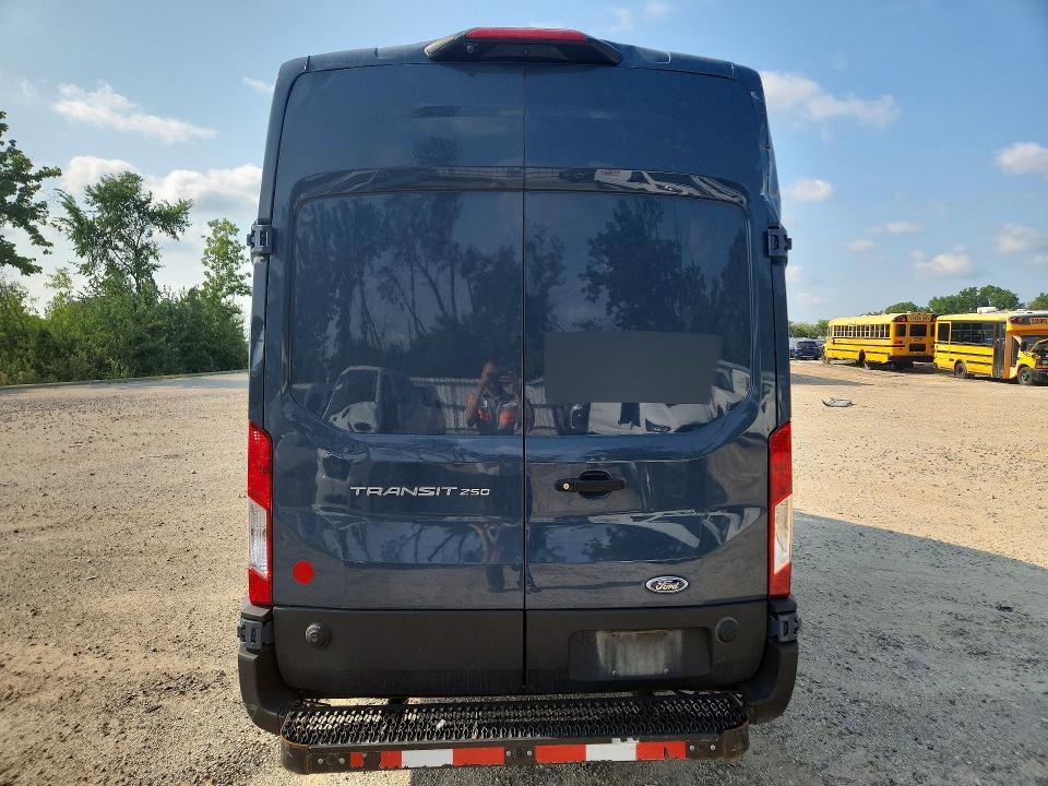 2020 Ford Transit 250 Delivery van