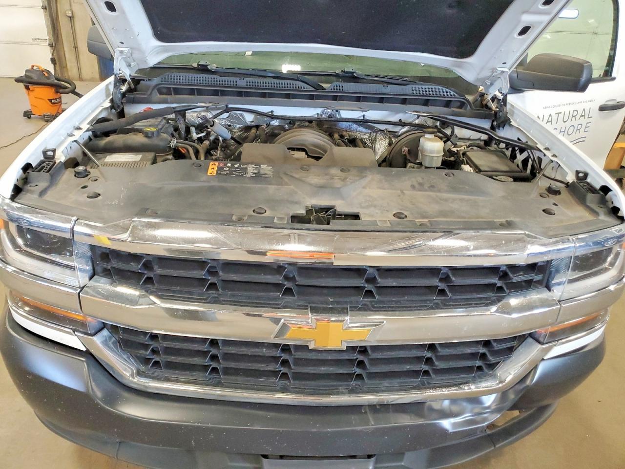 2017 Chevrolet Silverado C1500/C1500 LS
