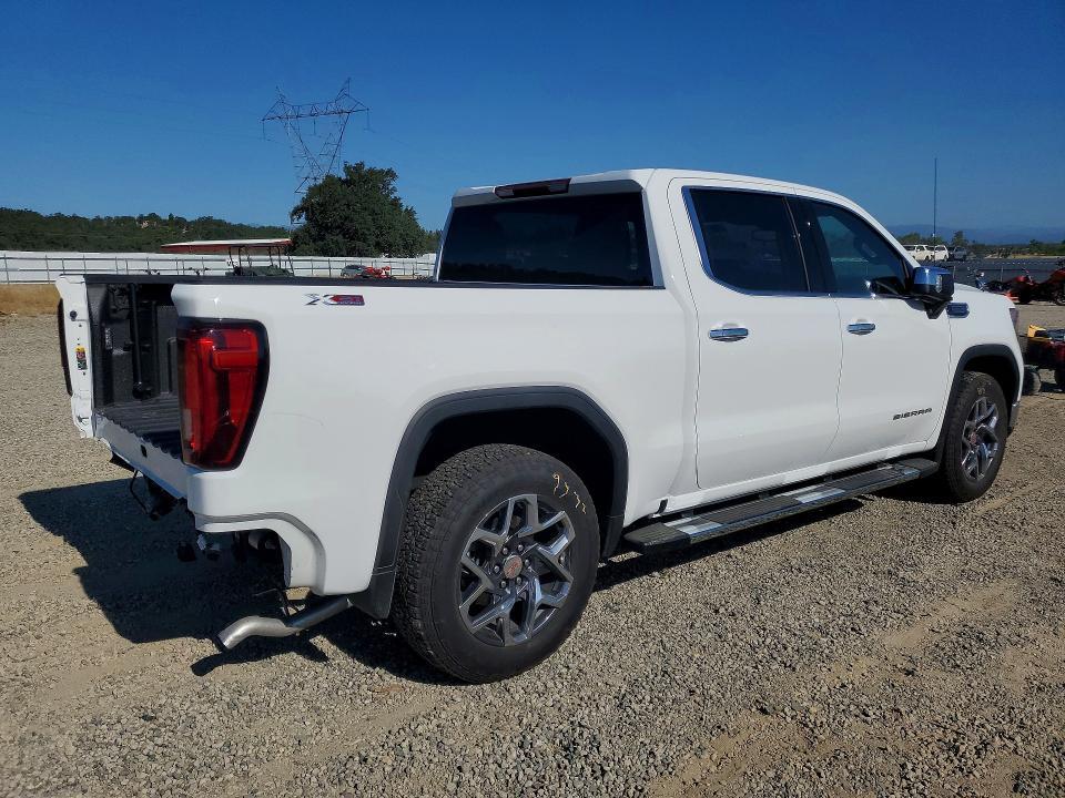 2026 GMC Sierra K1500 SLT