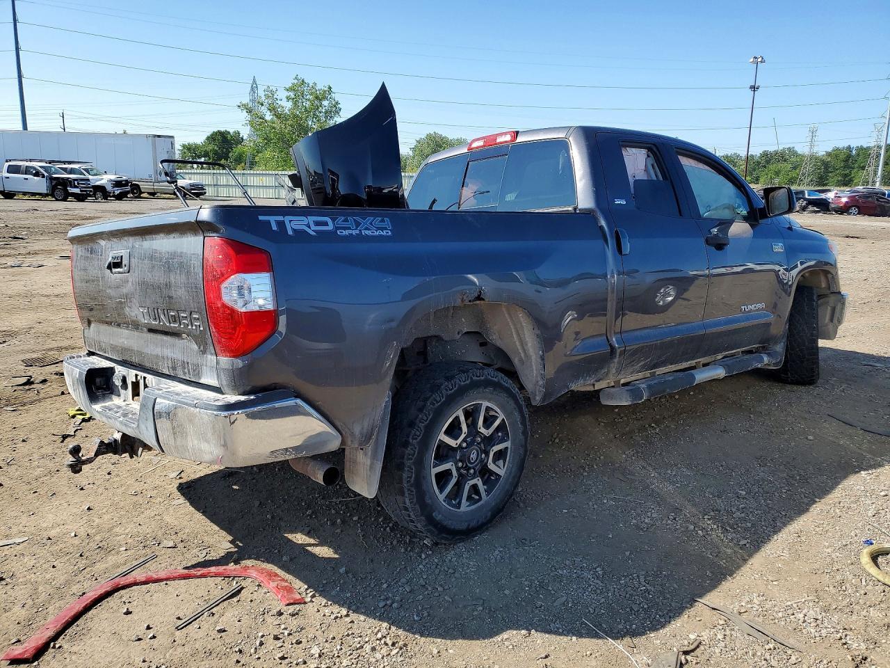 2015 Toyota Tundra SR5