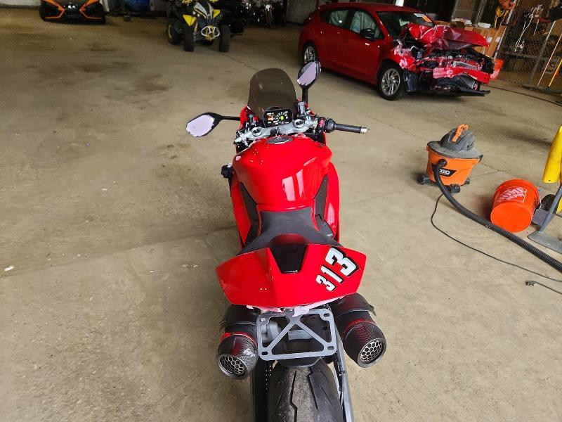 2026 Ducati Panigale V2
