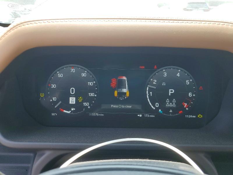 2025 Land Rover Defender 130 s