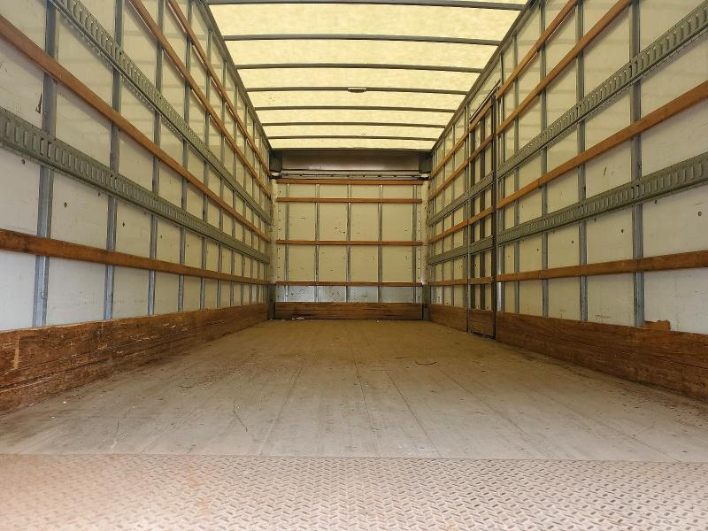 2022 Freightliner Business Class M2 BOX Truck