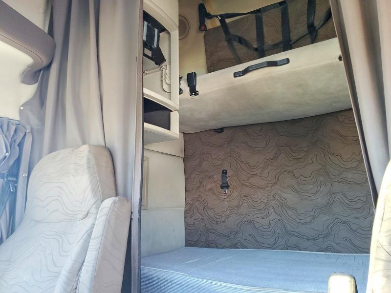 2016 Volvo VN VNL