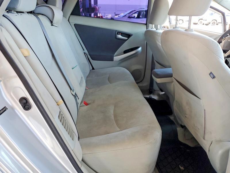 2010 Toyota Prius ii