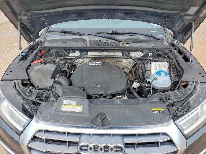 2020 Audi Q5 Premium/titanium Premium