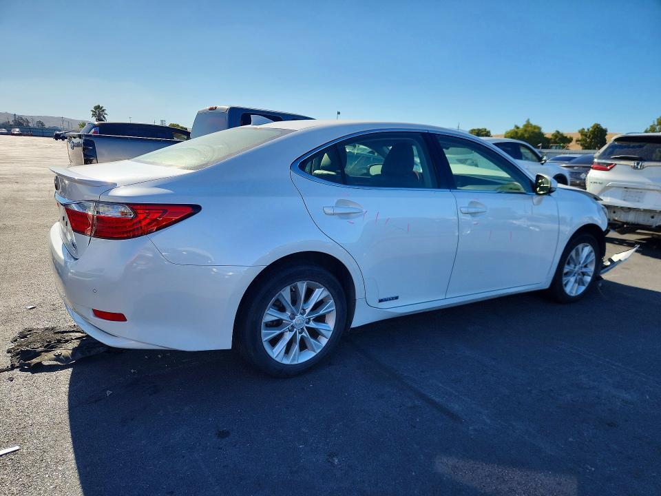 2015 Lexus Es 300h