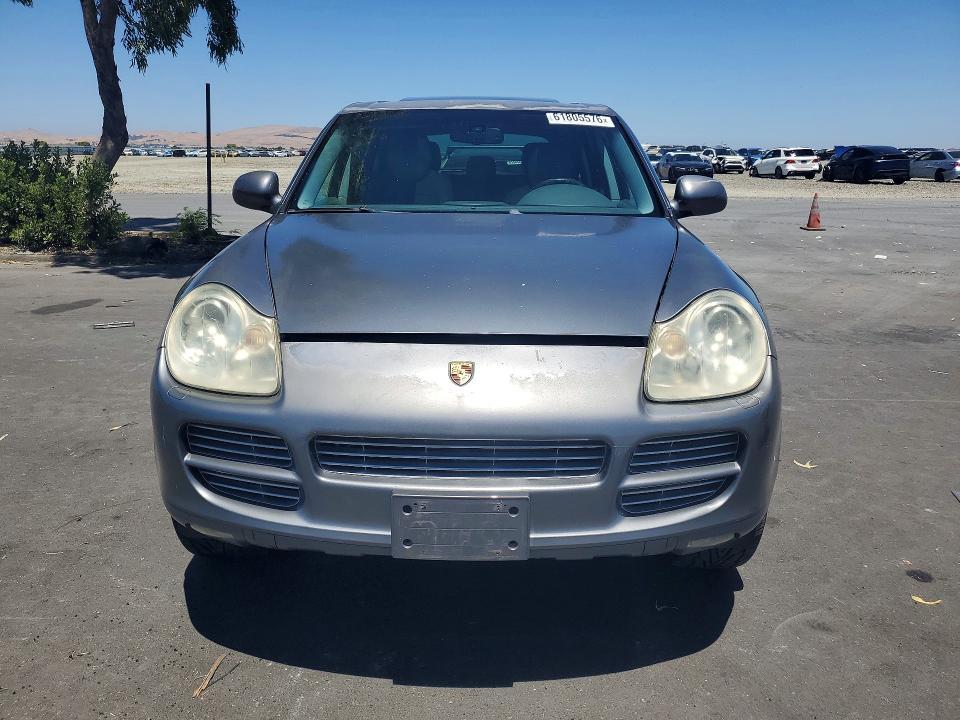 2005 Porsche Cayenne s