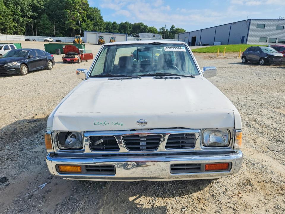 1995 Nissan Truck XE
