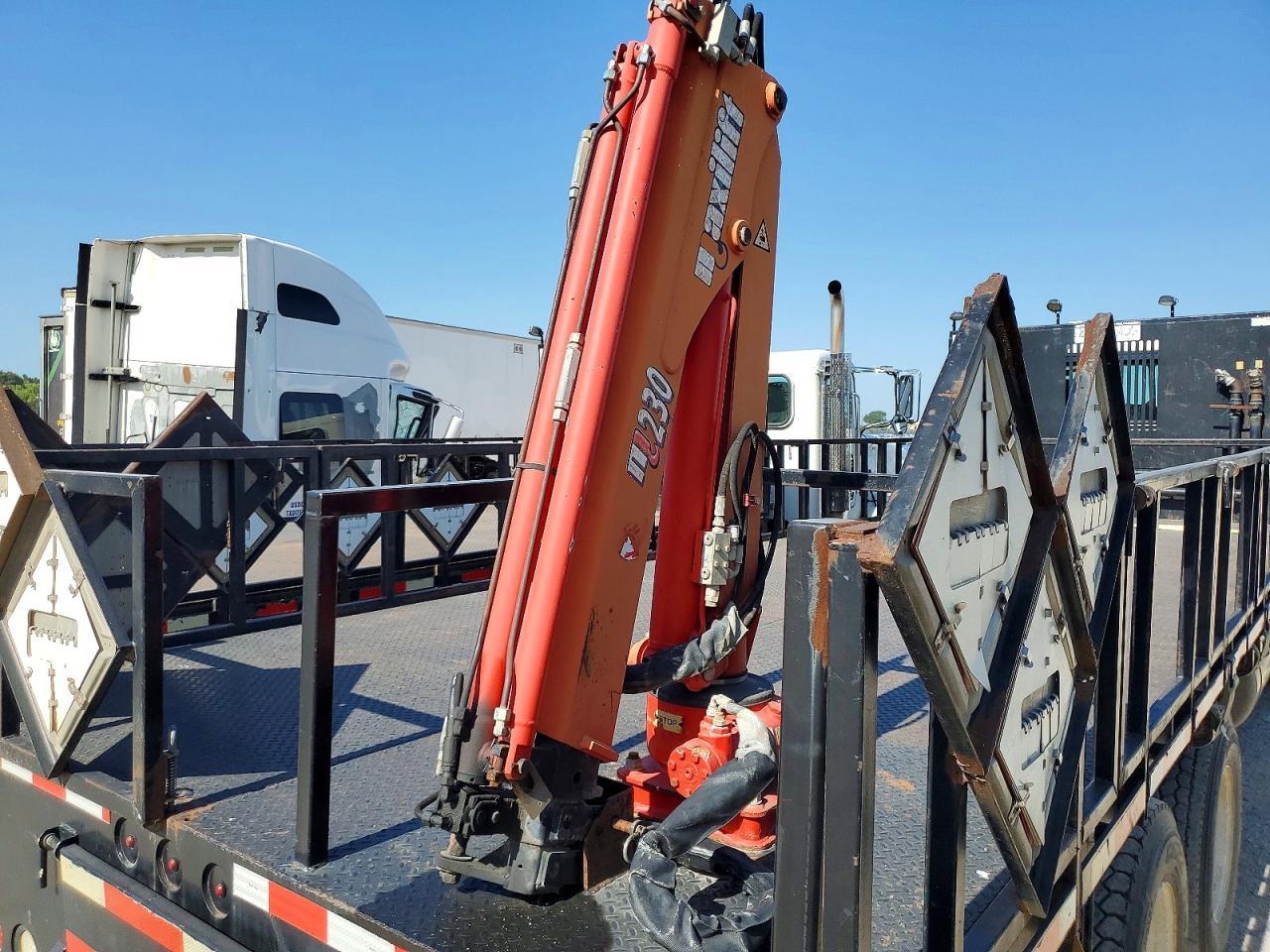 2014 Peterbilt 365 Crane Truck