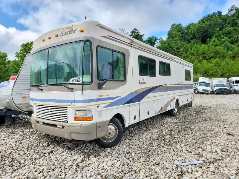 2000 Ford 2000 Bounder RV