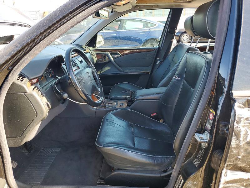 2000 Mercedes-Benz E 320