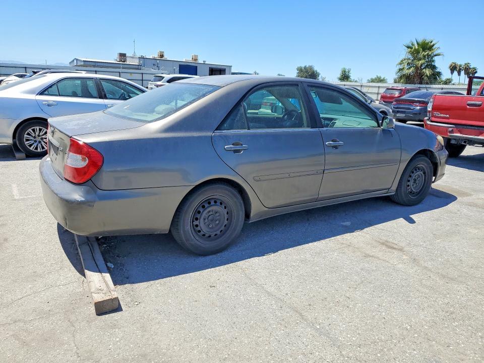 2003 Toyota Camry le