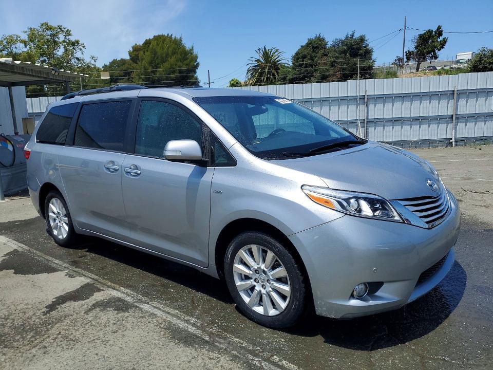 2017 Toyota Sienna Limited Premium 7-passenger