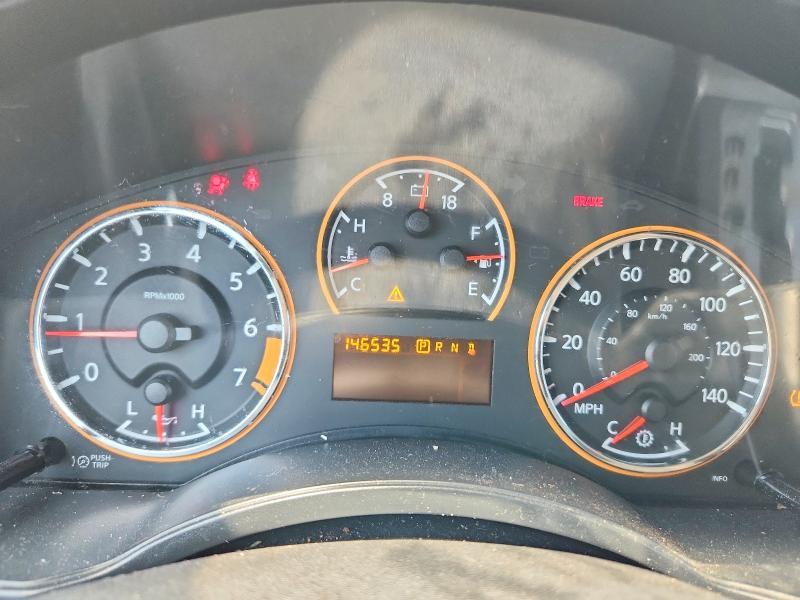 2012 Nissan Armada sv