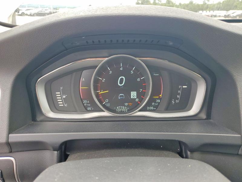 2015 Volvo V60 Cross Country Platinum