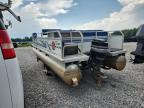 2000 Sun Tracker Super Hawai