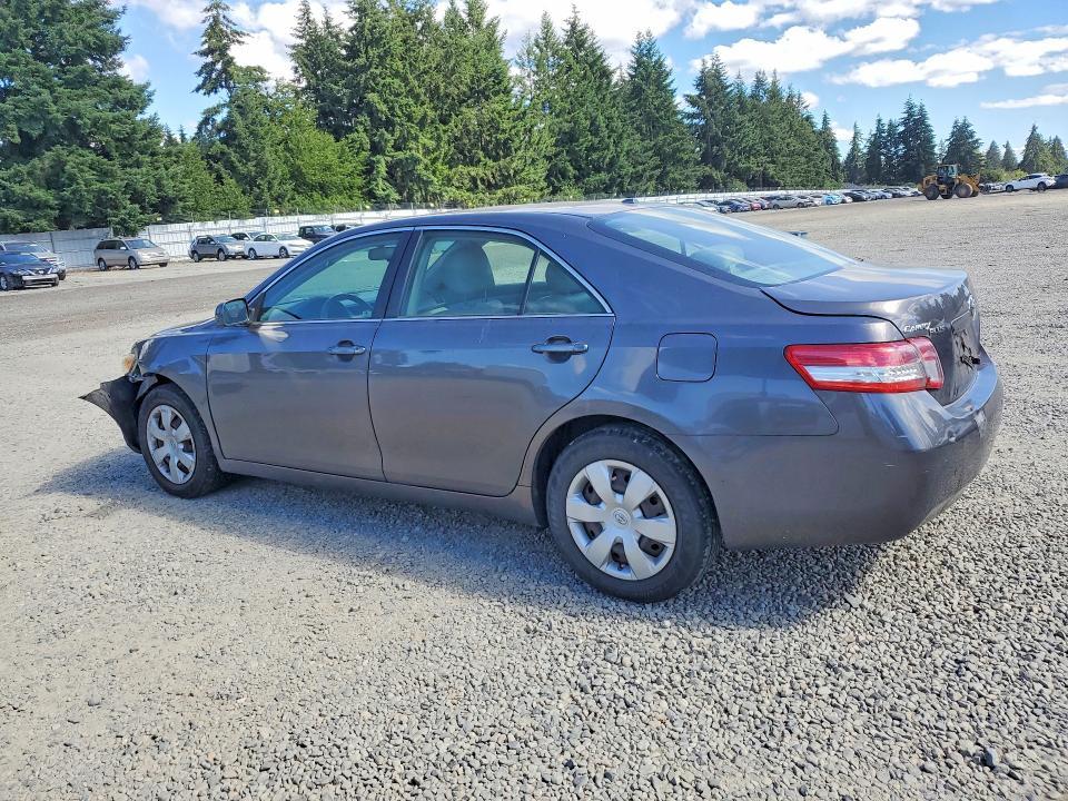 2011 Toyota Camry le