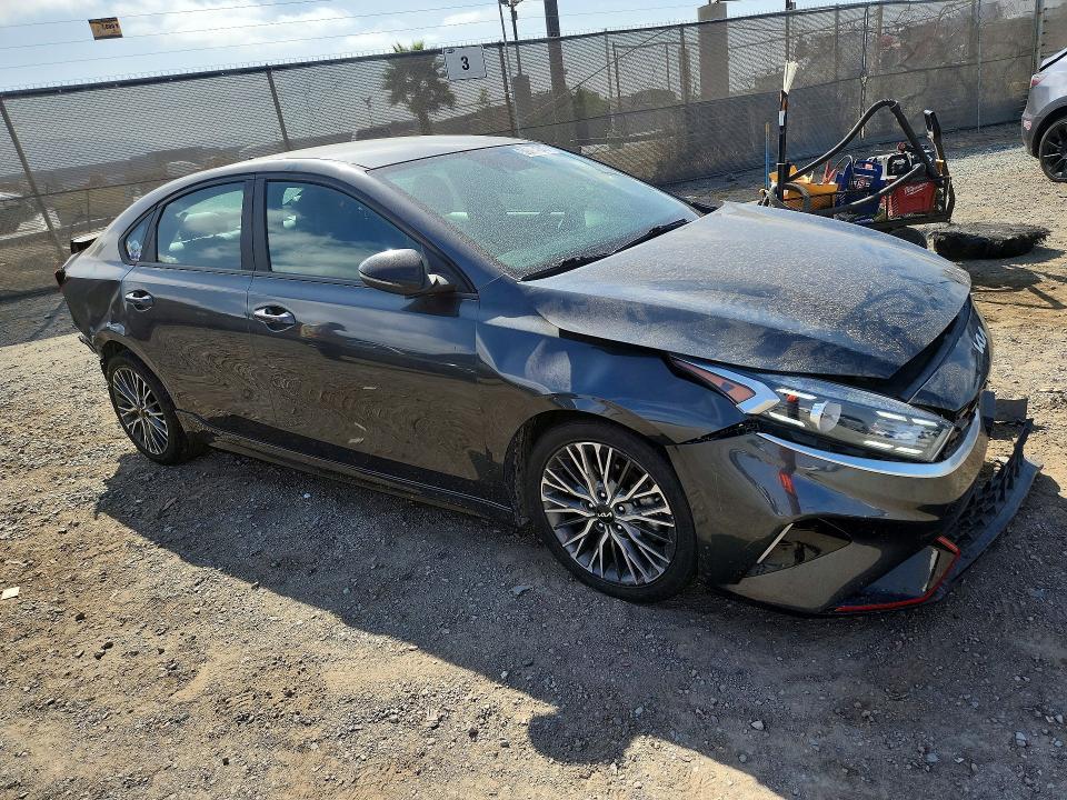 2022 KIA Forte gt Line