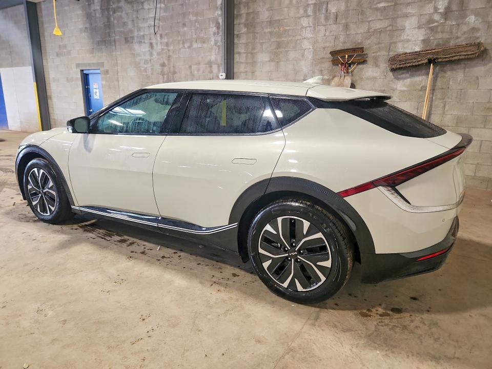 2024 KIA EV6 Wind
