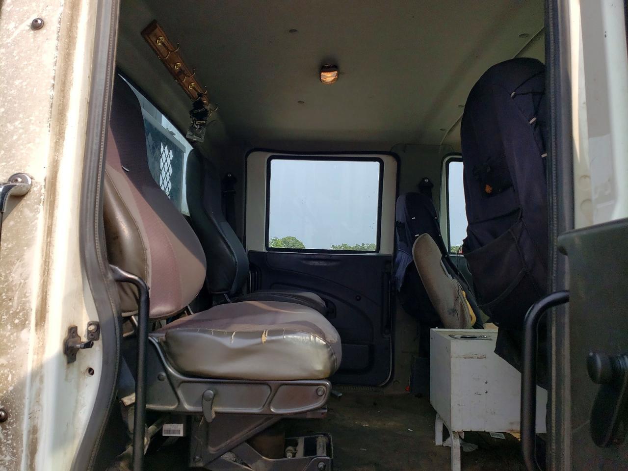 2014 International 7300 Crane Truck