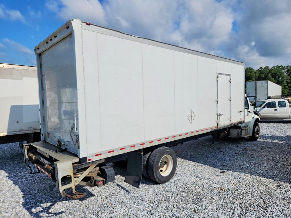 2019 Freightliner Business Class M2 BOX Truck