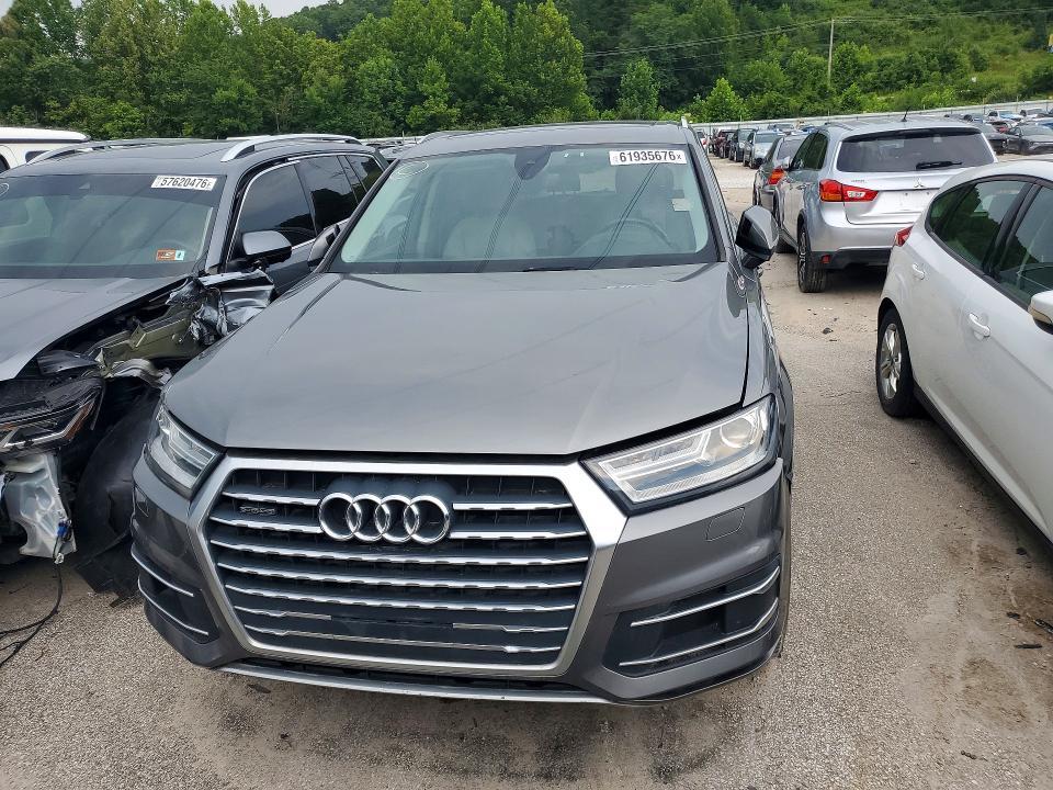 2017 Audi Q7 Premium Plus