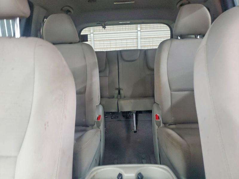 2015 KIA Sedona lx