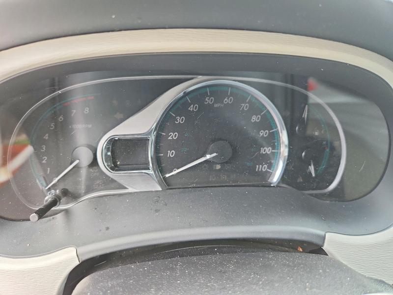 2014 Toyota Sienna xle 8-passenger
