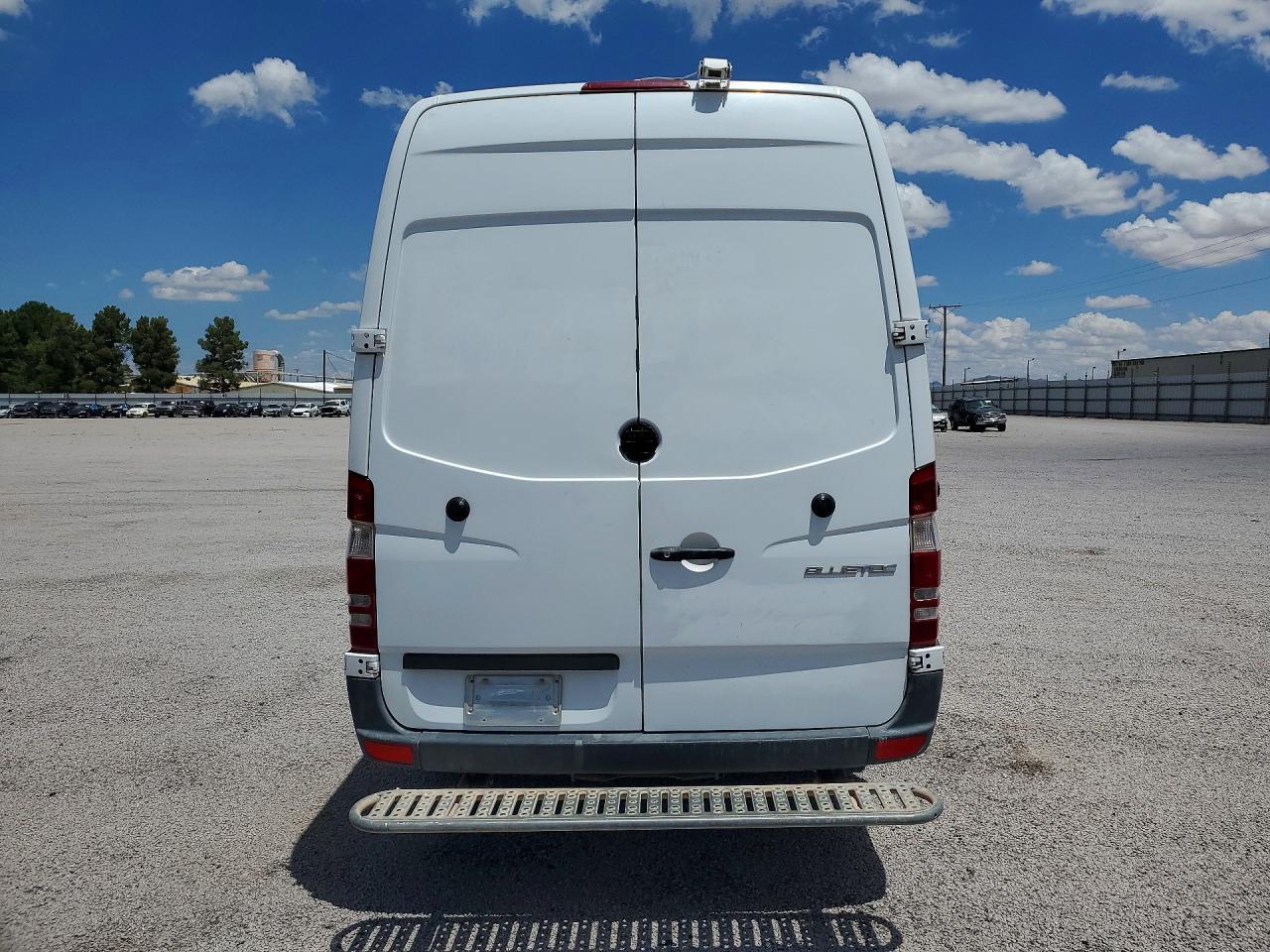 2015 Mercedes-Benz Sprinter 2500 Delivery Van