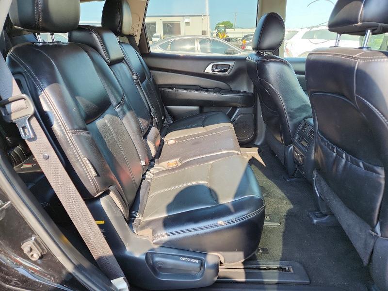 2020 Nissan Pathfinder sl