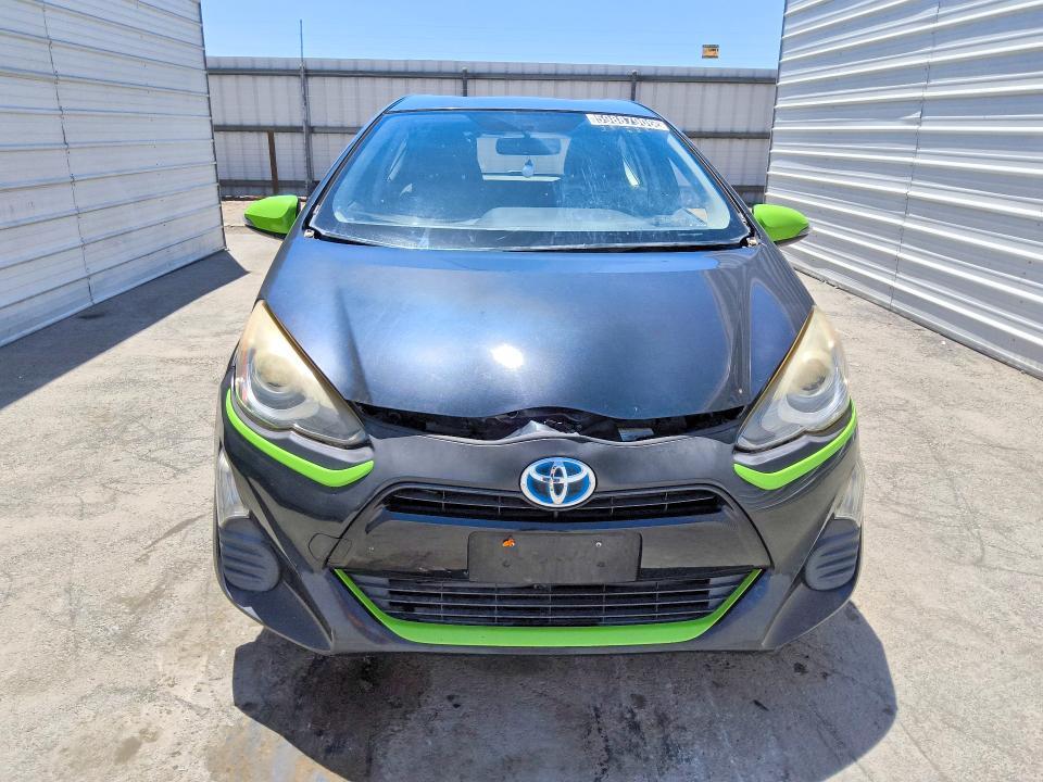 2016 Toyota Prius c Persona Special Edition