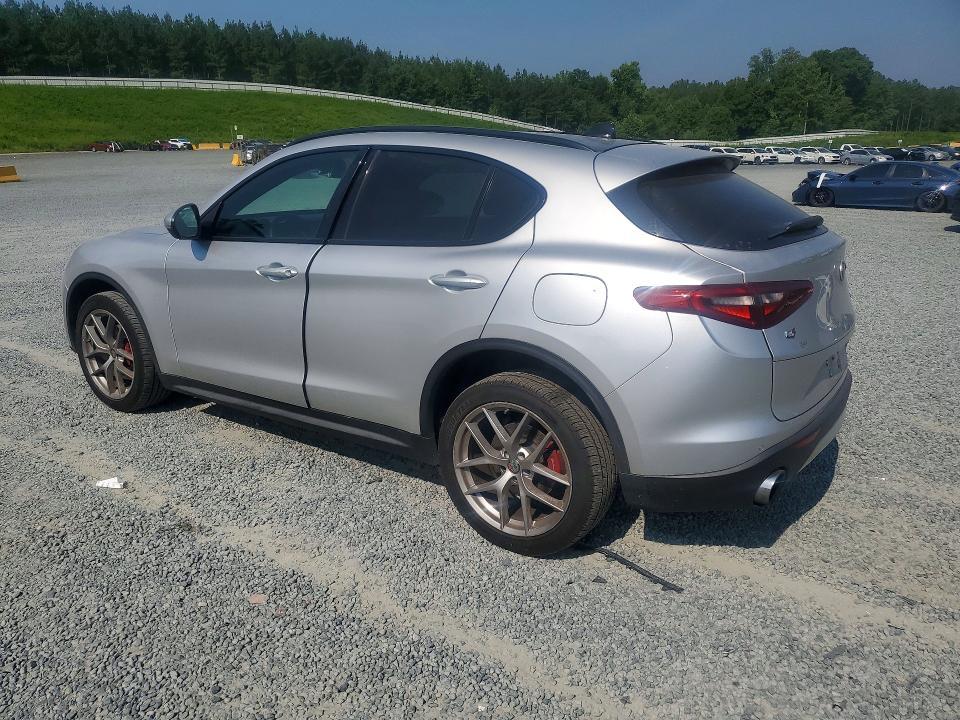 2018 Alfa Romeo Stelvio ti Sport