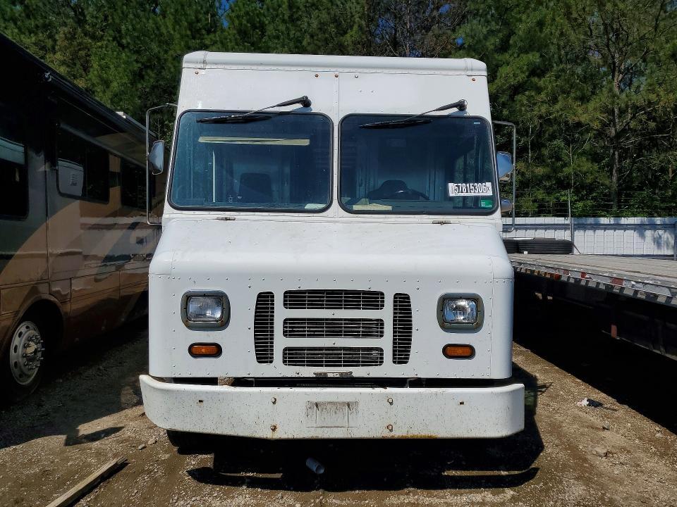 2014 Ford F59 Delivery Truck
