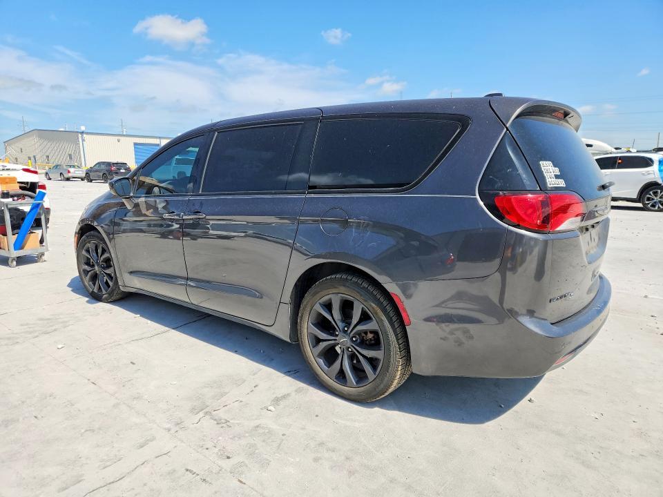 2018 Chrysler Pacifica Touring Plus