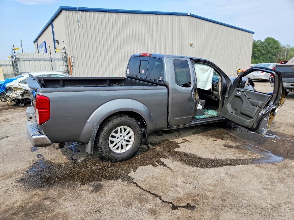2017 Nissan Frontier SV V6