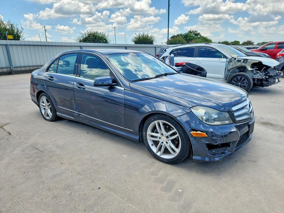 2013 Mercedes-Benz C 250