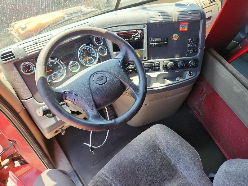 2017 Freightliner Cascadia 125 Semi Truck