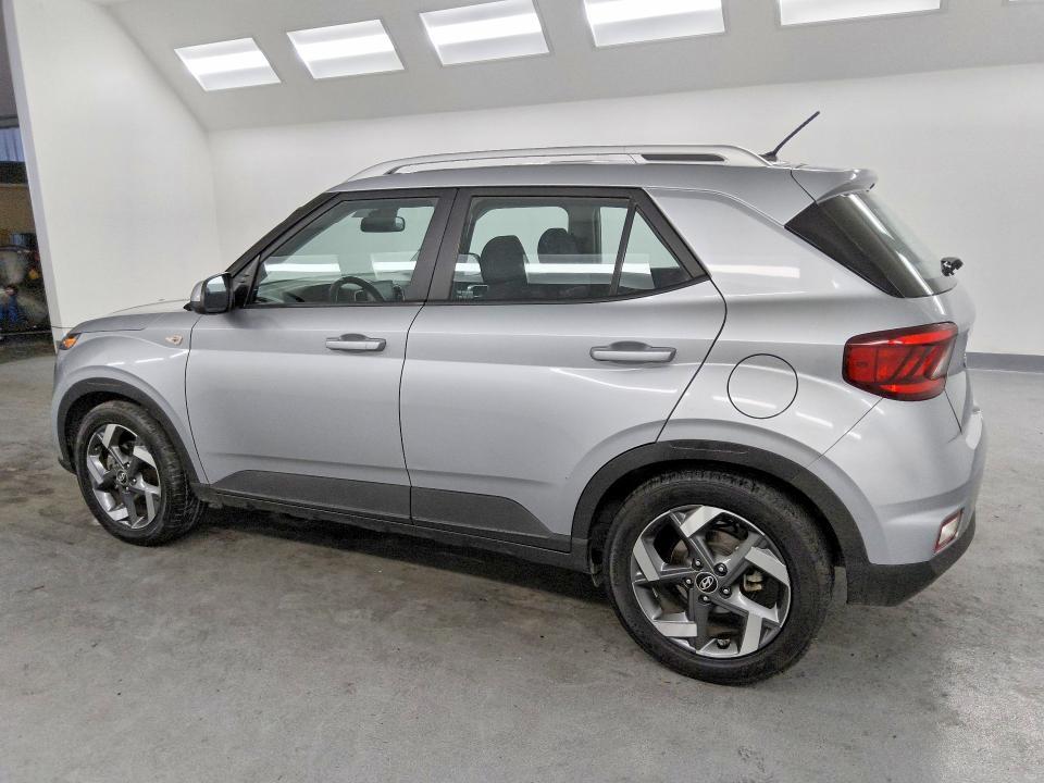 2023 Hyundai Venue sel