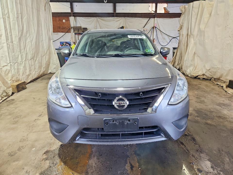 2016 Nissan Versa 1.6 s