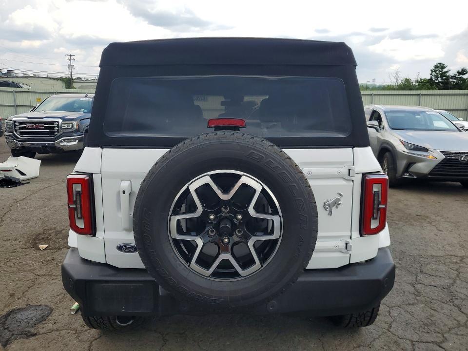 2023 Ford Bronco Base